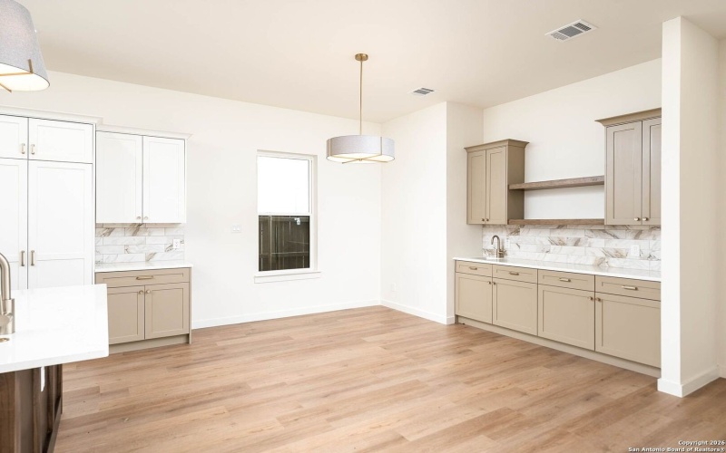 1947 W French Pl, San Antonio, TX 78201, 3 Bedrooms Bedrooms, ,2 BathroomsBathrooms,Residential,For Sale,1947 W French Pl,0,1934508