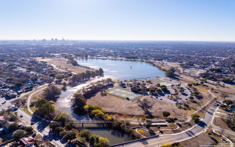 1947 W French Pl, San Antonio, TX 78201, 3 Bedrooms Bedrooms, ,2 BathroomsBathrooms,Residential,For Sale,1947 W French Pl,0,1934508