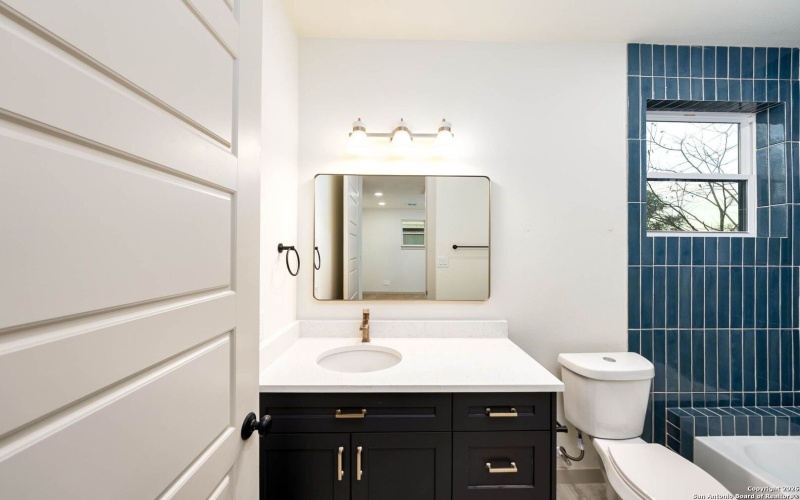 118 San Antonio Blvd, San Antonio, TX 78201, 3 Bedrooms Bedrooms, ,2 BathroomsBathrooms,Residential,For Sale,118 San Antonio Blvd,0,1934509