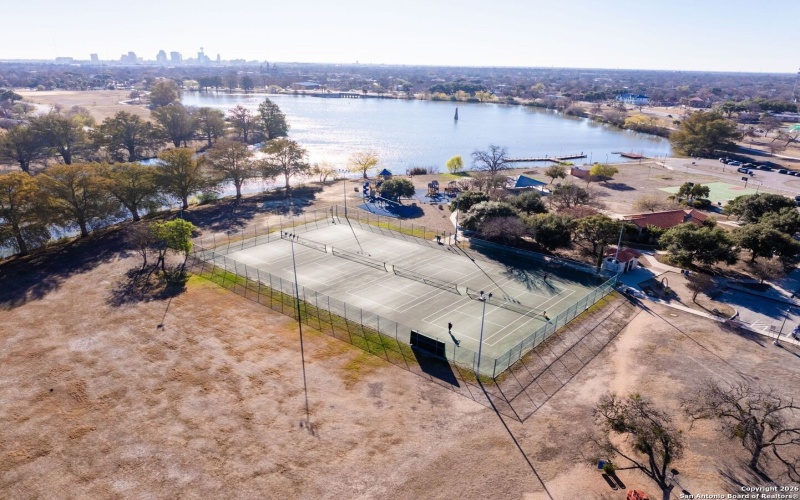 118 San Antonio Blvd, San Antonio, TX 78201, 3 Bedrooms Bedrooms, ,2 BathroomsBathrooms,Residential,For Sale,118 San Antonio Blvd,0,1934509