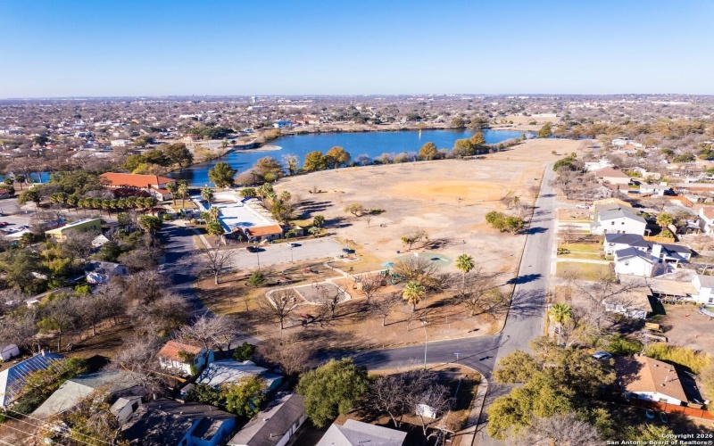 118 San Antonio Blvd, San Antonio, TX 78201, 3 Bedrooms Bedrooms, ,2 BathroomsBathrooms,Residential,For Sale,118 San Antonio Blvd,0,1934509