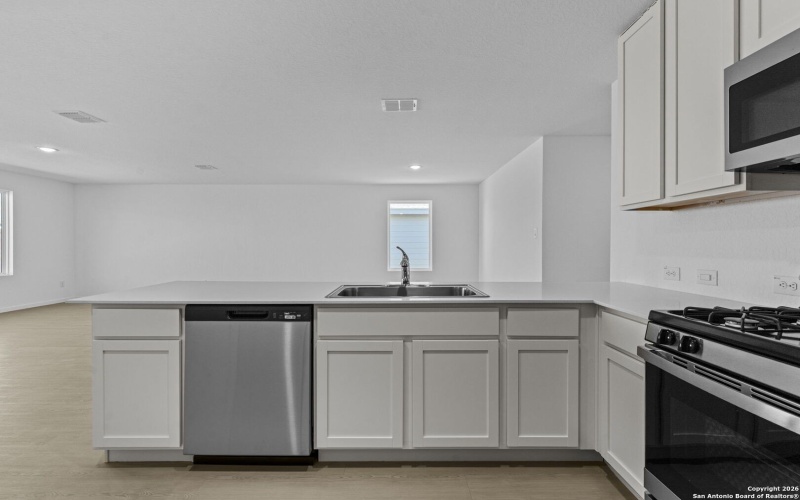 129 Alameda Dr, Fredericksburg, TX 78624, 4 Bedrooms Bedrooms, ,2 BathroomsBathrooms,Residential,For Sale,129 Alameda Dr,0,1934678