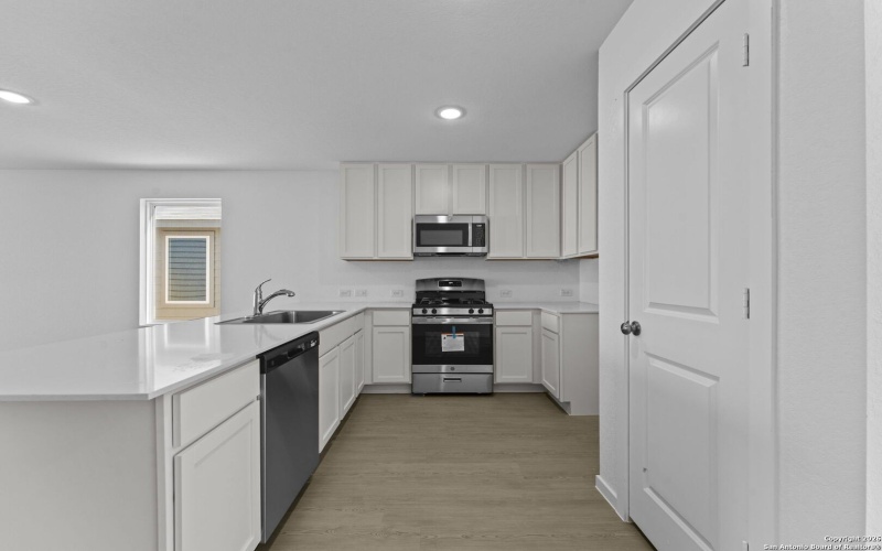 108 Ellendale Place, Fredericksburg, TX 78624, 4 Bedrooms Bedrooms, ,2 BathroomsBathrooms,Residential,For Sale,108 Ellendale Place,0,1934700