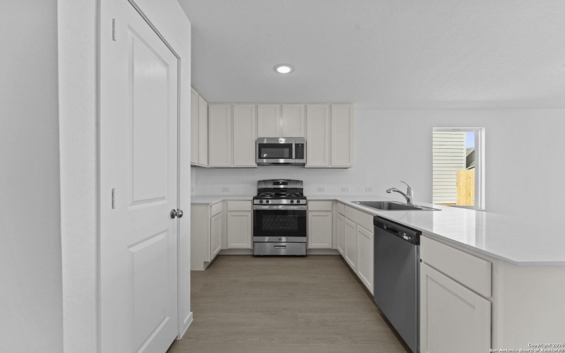 137 Alameda Dr, Fredericksburg, TX 78624, 3 Habitaciones Habitaciones , ,2 BañosBaños,Residential,En Venta,137 Alameda Dr,0,1934702