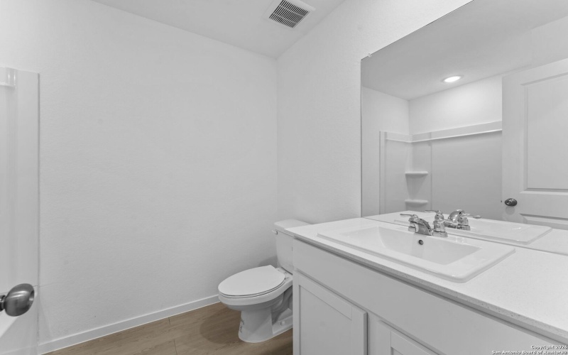 137 Alameda Dr, Fredericksburg, TX 78624, 3 Habitaciones Habitaciones , ,2 BañosBaños,Residential,En Venta,137 Alameda Dr,0,1934702