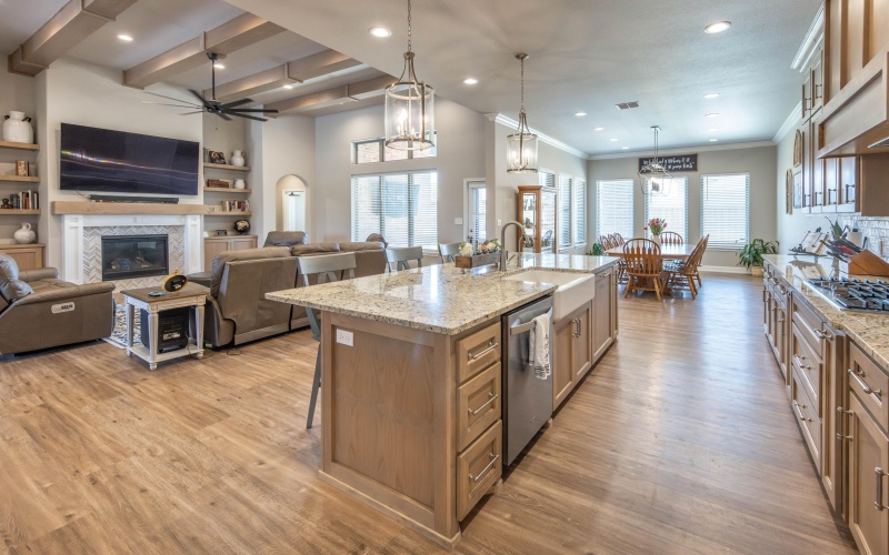 4403 103rd Street, Lubbock, TX 79424, 4 Habitaciones Habitaciones , ,5 BañosBaños,Residential,En Venta,4403 103rd Street,202553341