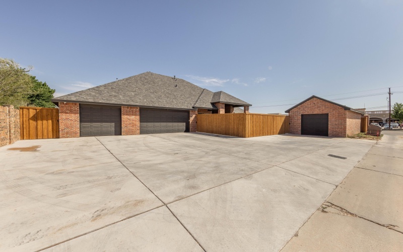 4403 103rd Street, Lubbock, TX 79424, 4 Habitaciones Habitaciones , ,5 BañosBaños,Residential,En Venta,4403 103rd Street,202553341