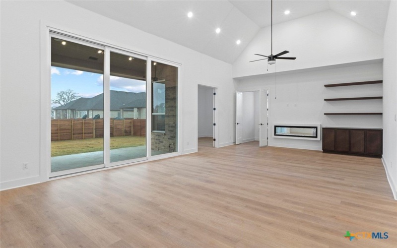 2013 Tobiano Trace, Georgetown, TX 78633, 4 Bedrooms Bedrooms, ,5 BathroomsBathrooms,Residential,For Sale,2013 Tobiano Trace,0,602151