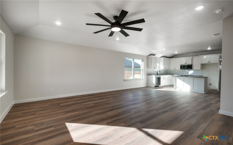 1208 Mills Street, Gatesville, TX 76528, 3 Habitaciones Habitaciones , ,2 BañosBaños,Residential,En Venta,1208 Mills Street,0,602201