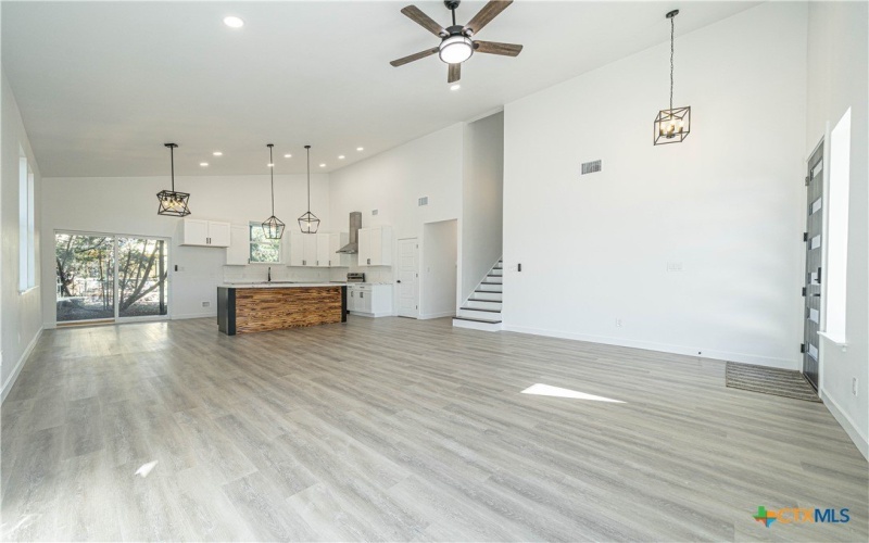 4 Huisache Lane, Wimberley, TX 78676, 3 Habitaciones Habitaciones , ,2 BañosBaños,Residential,En Venta,4 Huisache Lane,0,602203