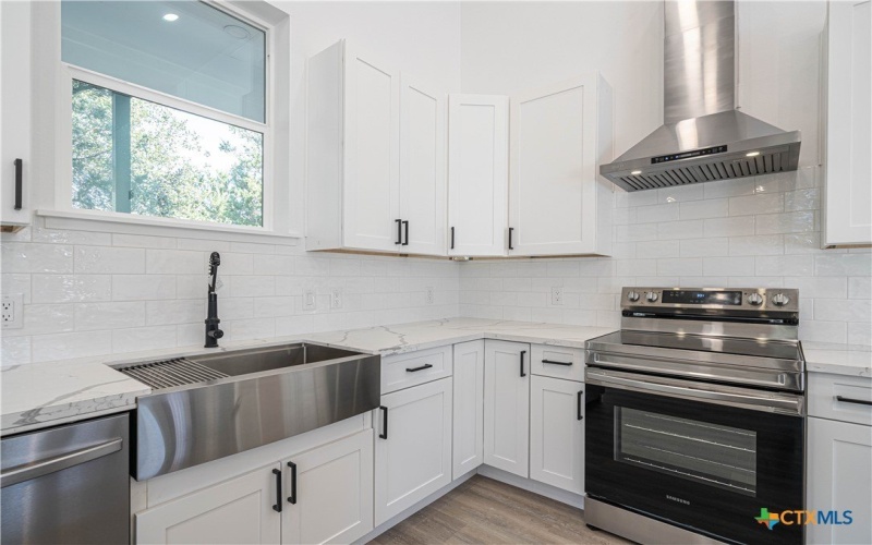 4 Huisache Lane, Wimberley, TX 78676, 3 Habitaciones Habitaciones , ,2 BañosBaños,Residential,En Venta,4 Huisache Lane,0,602203