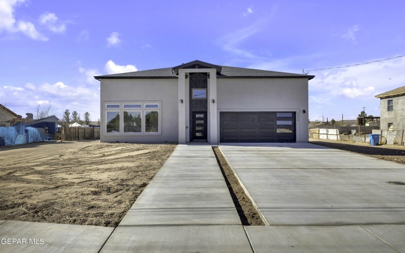 13320 GUITAR Drive, San Elizario, TX 79849, 5 Habitaciones Habitaciones , ,3 BañosBaños,Residential,En Venta,13320 GUITAR Drive,0,936721