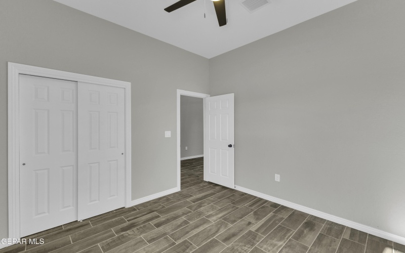 13320 GUITAR Drive, San Elizario, TX 79849, 5 Habitaciones Habitaciones , ,3 BañosBaños,Residential,En Venta,13320 GUITAR Drive,0,936721