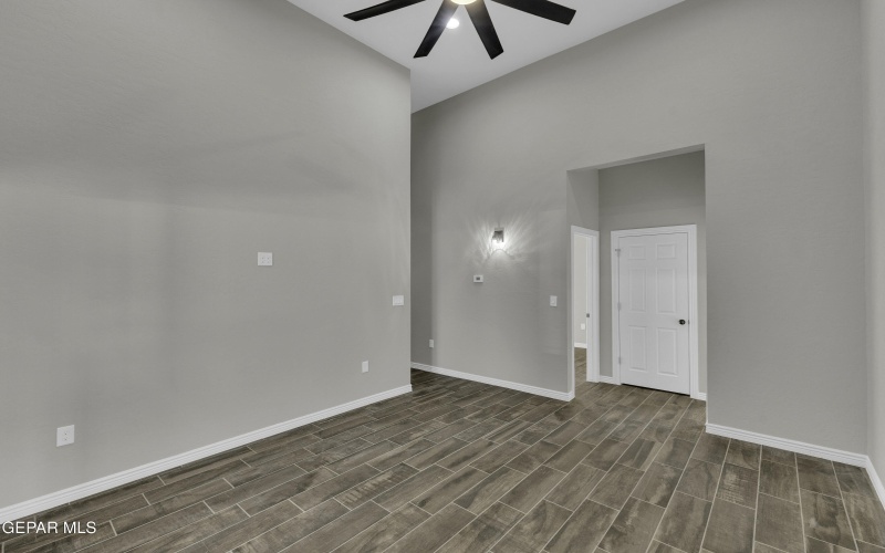 13320 GUITAR Drive, San Elizario, TX 79849, 5 Habitaciones Habitaciones , ,3 BañosBaños,Residential,En Venta,13320 GUITAR Drive,0,936721