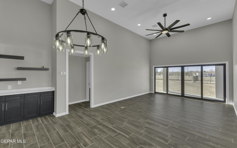 13320 GUITAR Drive, San Elizario, TX 79849, 5 Habitaciones Habitaciones , ,3 BañosBaños,Residential,En Venta,13320 GUITAR Drive,0,936721