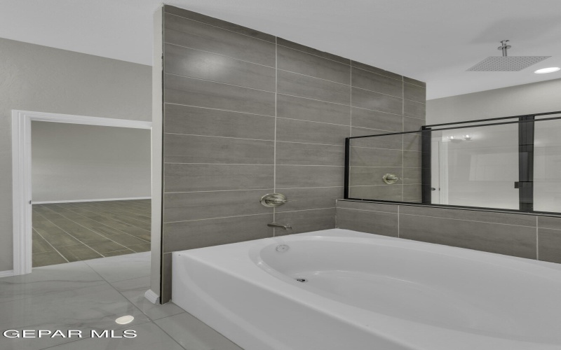 13320 GUITAR Drive, San Elizario, TX 79849, 5 Habitaciones Habitaciones , ,3 BañosBaños,Residential,En Venta,13320 GUITAR Drive,0,936721