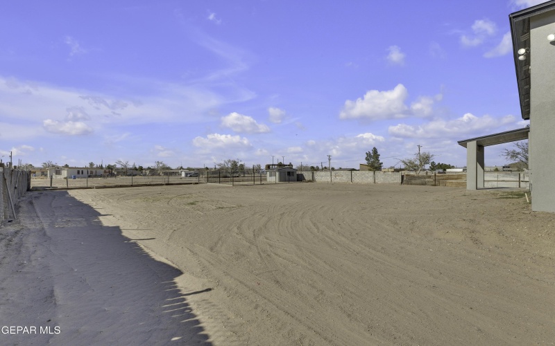 13320 GUITAR Drive, San Elizario, TX 79849, 5 Habitaciones Habitaciones , ,3 BañosBaños,Residential,En Venta,13320 GUITAR Drive,0,936721