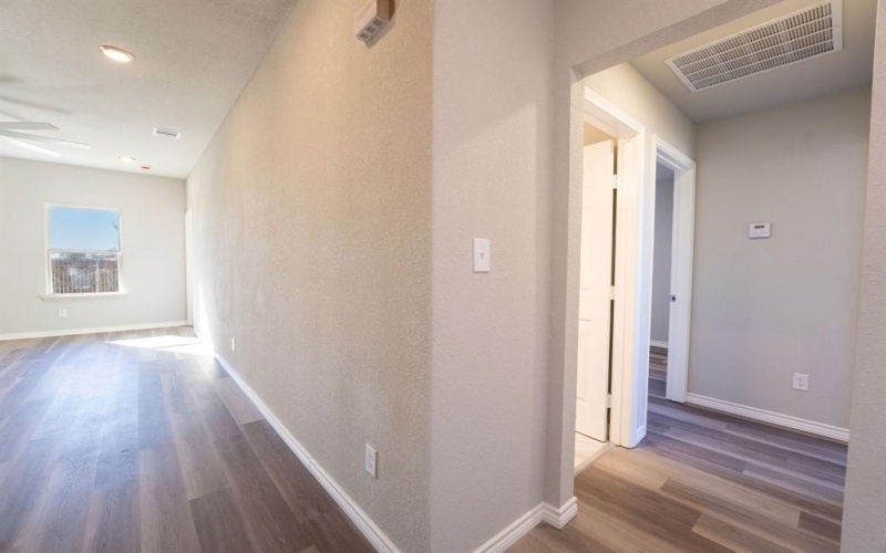 1020 Springview Lane, Mabank, TX 75147, 3 Bedrooms Bedrooms, ,2 BathroomsBathrooms,Residential,For Sale,1020 Springview Lane,0,21153220