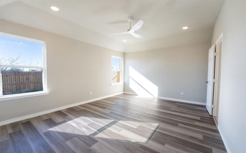 1020 Springview Lane, Mabank, TX 75147, 3 Bedrooms Bedrooms, ,2 BathroomsBathrooms,Residential,For Sale,1020 Springview Lane,0,21153220