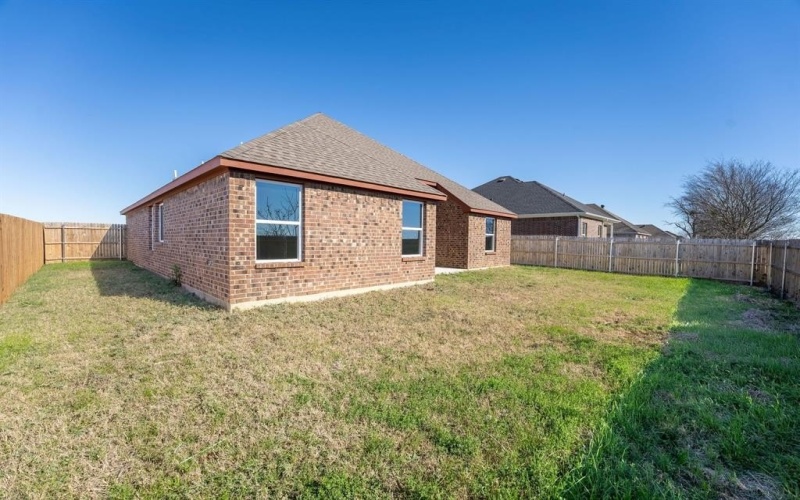 1020 Springview Lane, Mabank, TX 75147, 3 Bedrooms Bedrooms, ,2 BathroomsBathrooms,Residential,For Sale,1020 Springview Lane,0,21153220
