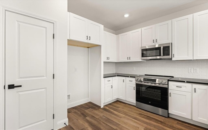 5915 Black Pine Circle, Granbury, TX 76048, 3 Habitaciones Habitaciones , ,2 BañosBaños,Residential,En Venta,5915 Black Pine Circle,0,21153691