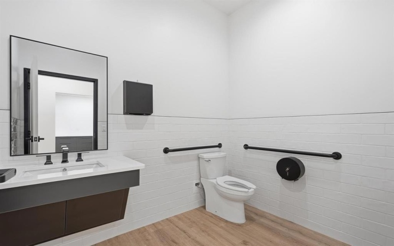 6715 Memorial Drive, Abilene, TX 79606, ,Otro,En Venta,6715 Memorial Drive,0,21155283