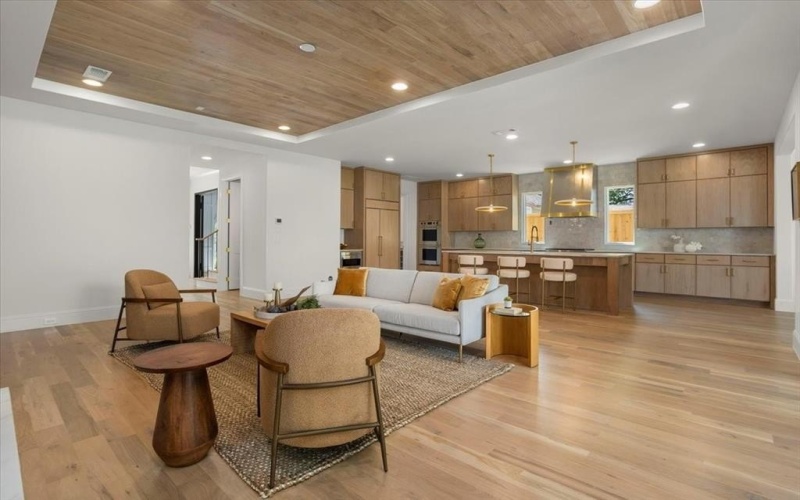 3935 Rochelle Drive, Dallas, TX 75220, 5 Habitaciones Habitaciones , ,6 BañosBaños,Residential,En Venta,3935 Rochelle Drive,0,21157045