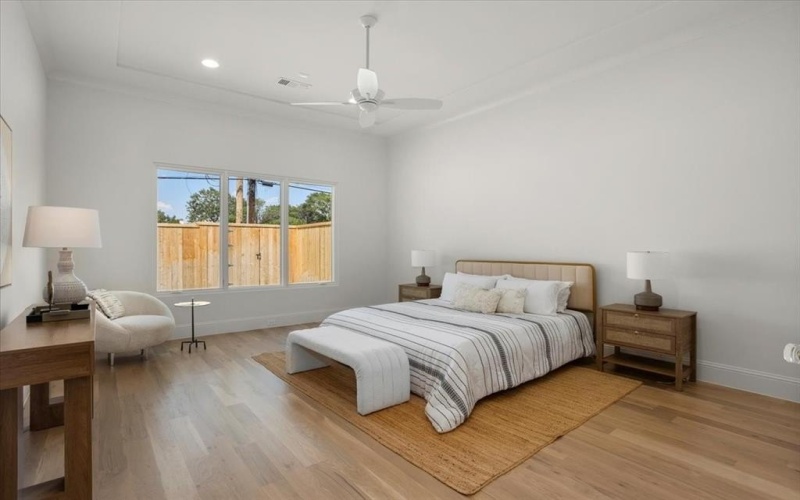 3935 Rochelle Drive, Dallas, TX 75220, 5 Habitaciones Habitaciones , ,6 BañosBaños,Residential,En Venta,3935 Rochelle Drive,0,21157045