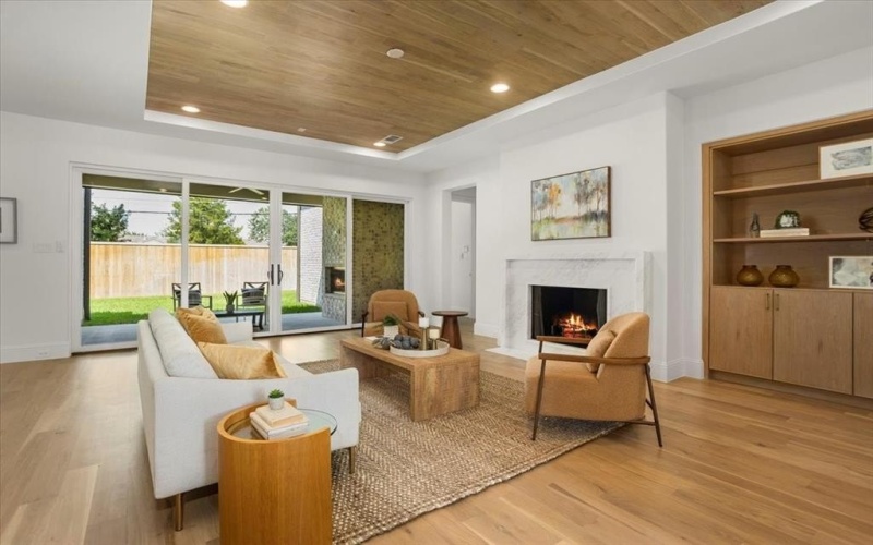 3935 Rochelle Drive, Dallas, TX 75220, 5 Habitaciones Habitaciones , ,6 BañosBaños,Residential,En Venta,3935 Rochelle Drive,0,21157045