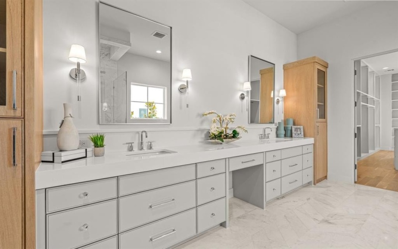 4524 Chablis Drive, Fort Worth, TX 76126, 5 Habitaciones Habitaciones , ,6 BañosBaños,Residential,En Venta,4524 Chablis Drive,0,21157117