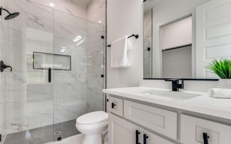 1700 Carriage Creek Drive, DeSoto, TX 75115, 4 Bedrooms Bedrooms, ,5 BathroomsBathrooms,Residential,For Sale,1700 Carriage Creek Drive,0,21157229