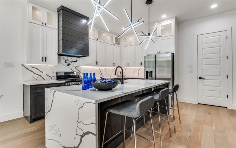 1700 Carriage Creek Drive, DeSoto, TX 75115, 4 Bedrooms Bedrooms, ,5 BathroomsBathrooms,Residential,For Sale,1700 Carriage Creek Drive,0,21157229