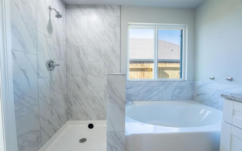 1032 Springview Lane, Mabank, TX 75147, 3 Bedrooms Bedrooms, ,2 BathroomsBathrooms,Residential,For Sale,1032 Springview Lane,0,21157308