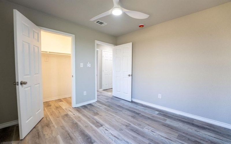 1032 Springview Lane, Mabank, TX 75147, 3 Bedrooms Bedrooms, ,2 BathroomsBathrooms,Residential,For Sale,1032 Springview Lane,0,21157308