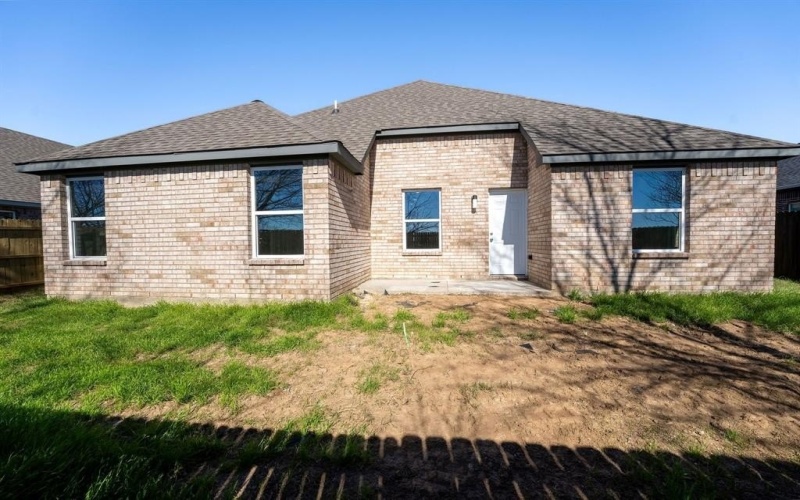 1032 Springview Lane, Mabank, TX 75147, 3 Bedrooms Bedrooms, ,2 BathroomsBathrooms,Residential,For Sale,1032 Springview Lane,0,21157308