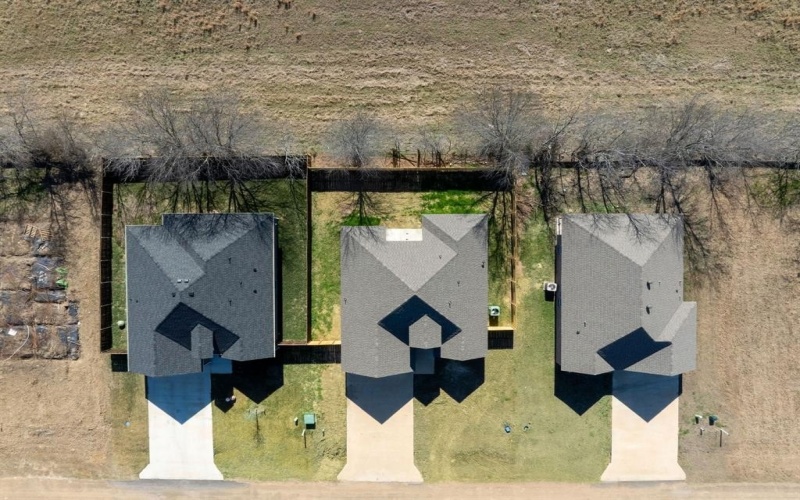 1032 Springview Lane, Mabank, TX 75147, 3 Bedrooms Bedrooms, ,2 BathroomsBathrooms,Residential,For Sale,1032 Springview Lane,0,21157308