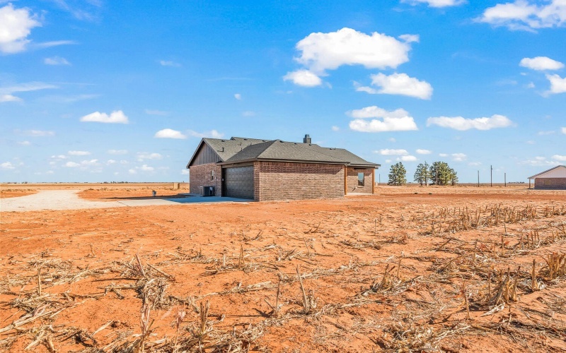 4056 Hawk Road, Ropesville, TX 79358, 3 Bedrooms Bedrooms, ,2 BathroomsBathrooms,Residential,For Sale,4056 Hawk Road,0,202600845