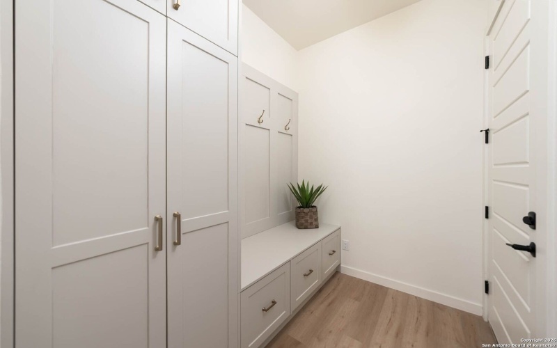 1939 W French Pl, San Antonio, TX 78201, 3 Habitaciones Habitaciones , ,2 BañosBaños,Residential,En Venta,1939 W French Pl,0,1934504