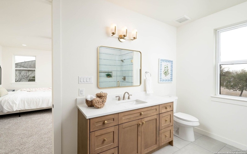 1939 W French Pl, San Antonio, TX 78201, 3 Habitaciones Habitaciones , ,2 BañosBaños,Residential,En Venta,1939 W French Pl,0,1934504