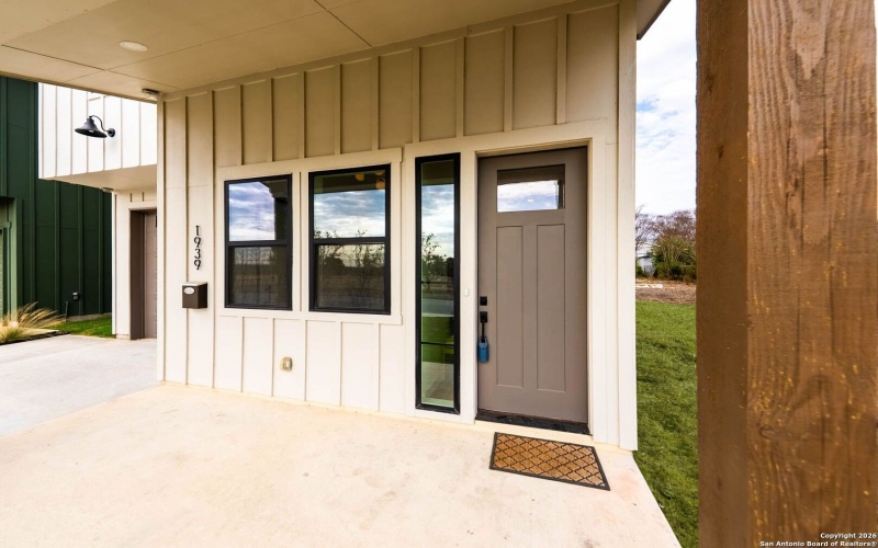 1939 W French Pl, San Antonio, TX 78201, 3 Habitaciones Habitaciones , ,2 BañosBaños,Residential,En Venta,1939 W French Pl,0,1934504