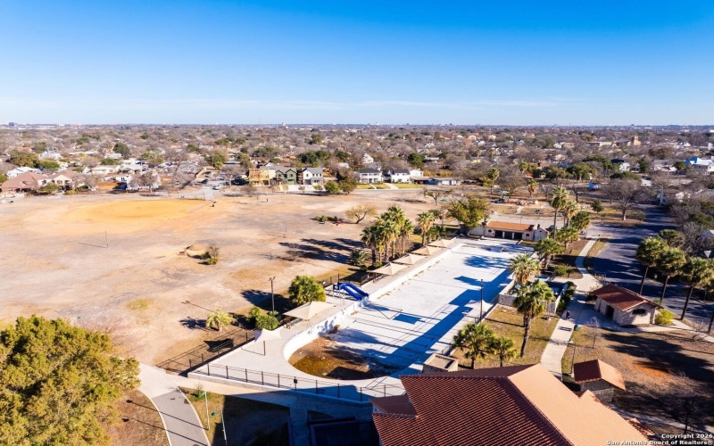 1939 W French Pl, San Antonio, TX 78201, 3 Habitaciones Habitaciones , ,2 BañosBaños,Residential,En Venta,1939 W French Pl,0,1934504