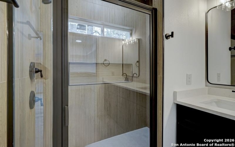 214 Uvalde, San Antonio, TX 78210, 4 Habitaciones Habitaciones , ,2 BañosBaños,Residential,En Venta,214 Uvalde,0,1934800