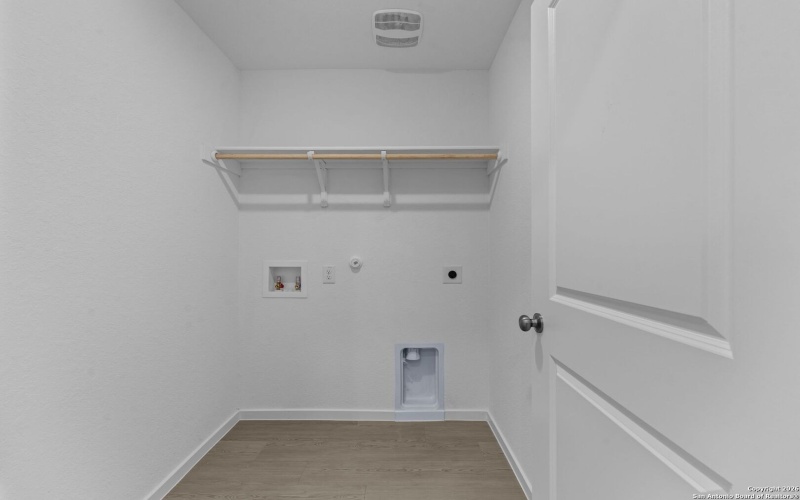 1851 Nuthatch Ridge, New Braunfels, TX 78130, 4 Bedrooms Bedrooms, ,2 BathroomsBathrooms,Residential,For Sale,1851 Nuthatch Ridge,0,1934812