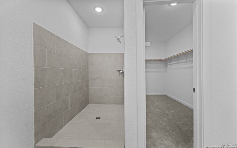 1867 Nuthatch Ridge, New Braunfels, TX 78130, 5 Habitaciones Habitaciones , ,3 BañosBaños,Residential,En Venta,1867 Nuthatch Ridge,0,1934814