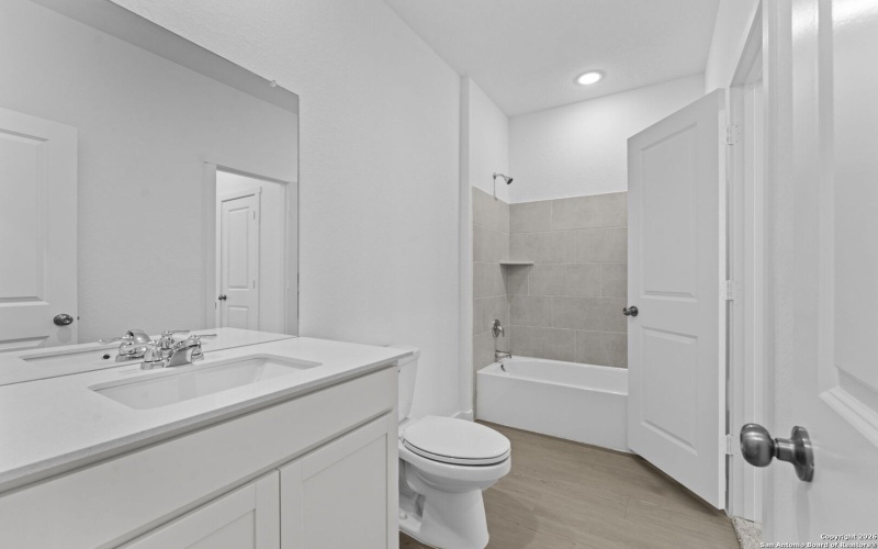 1867 Nuthatch Ridge, New Braunfels, TX 78130, 5 Habitaciones Habitaciones , ,3 BañosBaños,Residential,En Venta,1867 Nuthatch Ridge,0,1934814