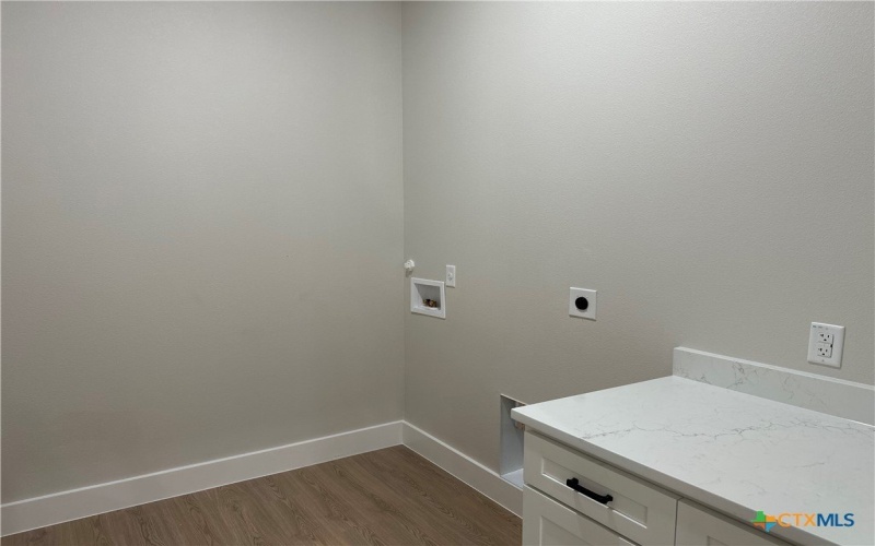 1229 Stallion Springs Drive, Fischer, TX 78623, 4 Bedrooms Bedrooms, ,2 BathroomsBathrooms,Residential,For Sale,1229 Stallion Springs Drive,0,602251