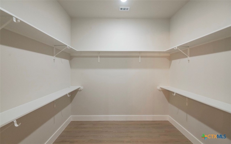 1229 Stallion Springs Drive, Fischer, TX 78623, 4 Bedrooms Bedrooms, ,2 BathroomsBathrooms,Residential,For Sale,1229 Stallion Springs Drive,0,602251