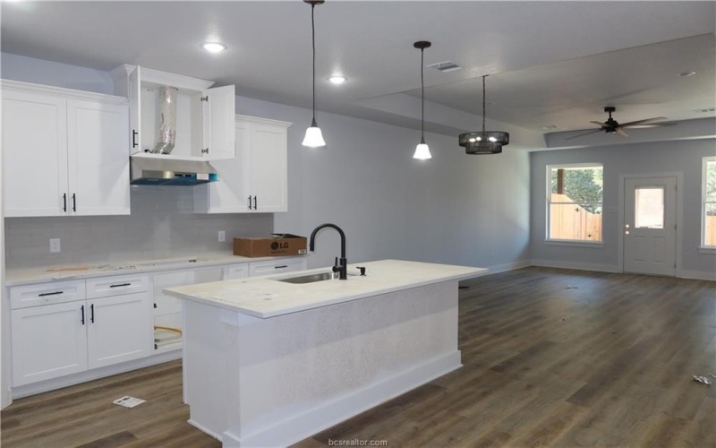 2002 Reagan Court, Bryan, TX 77802, 3 Bedrooms Bedrooms, ,3 BathroomsBathrooms,Residential,For Sale,2002 Reagan Court,0,26000705