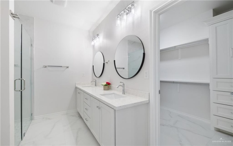 8006 N 48th Lane, McAllen, TX 78504, 4 Bedrooms Bedrooms, ,2 BathroomsBathrooms,Residential,For Sale,8006 N 48th Lane,0,492480