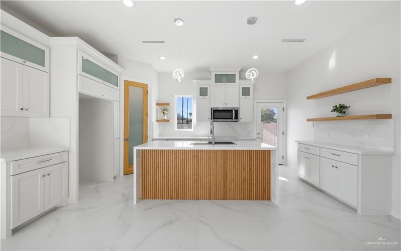 8006 N 48th Lane, McAllen, TX 78504, 4 Bedrooms Bedrooms, ,2 BathroomsBathrooms,Residential,For Sale,8006 N 48th Lane,0,492480